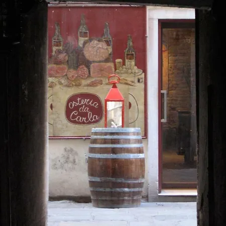 Melusina Bocca Di Piazza Historical Center *